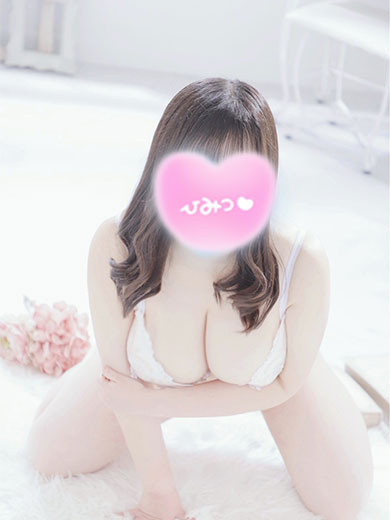 爆乳おっぱい　めい